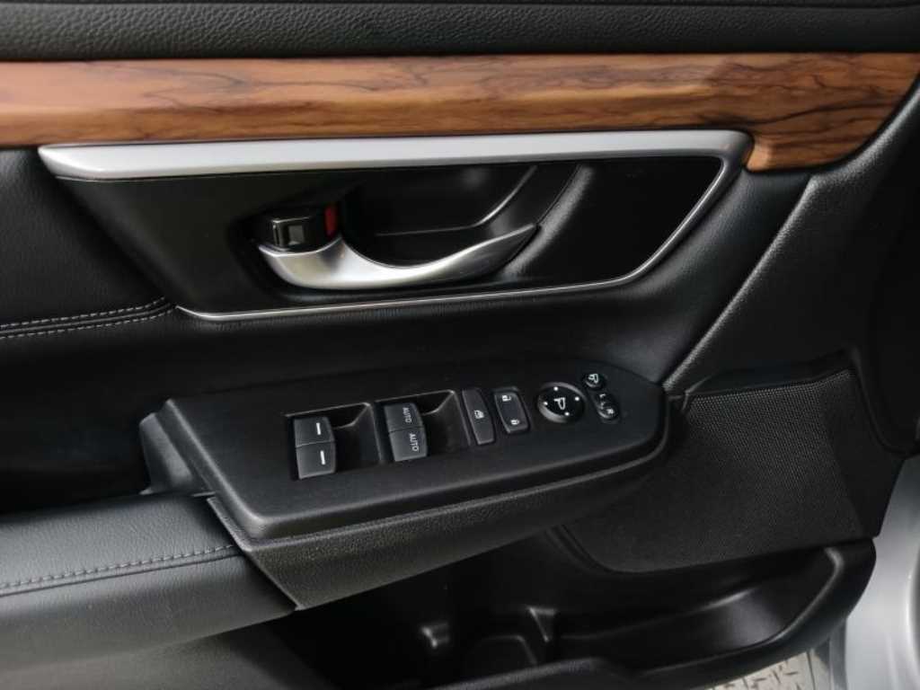 Honda CR-V — photo 09