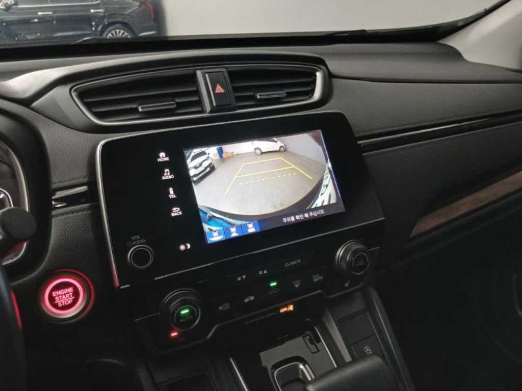 Honda CR-V — photo 13