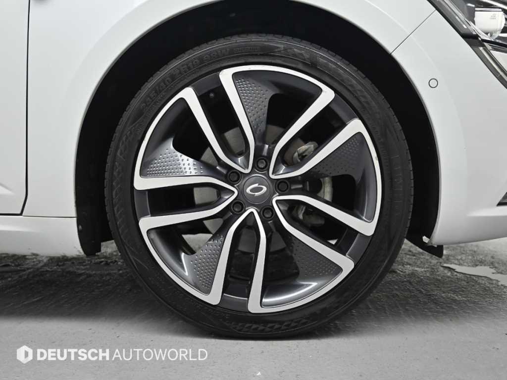 RENAULT SM6 — photo 05