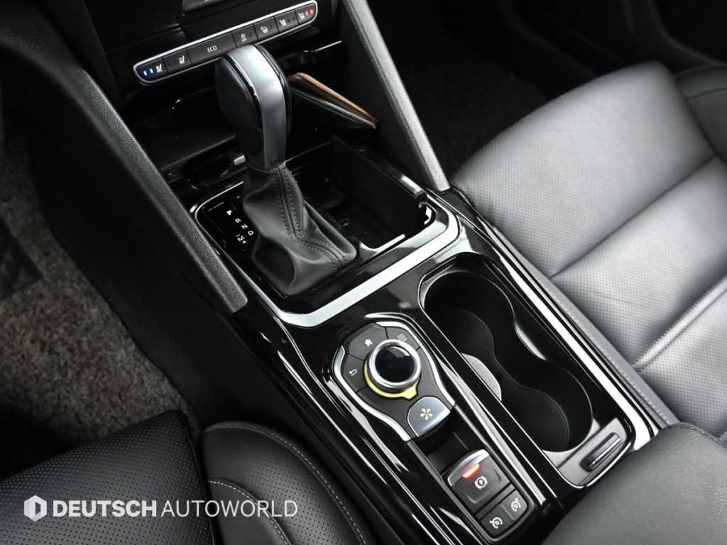 RENAULT SM6 — photo 09