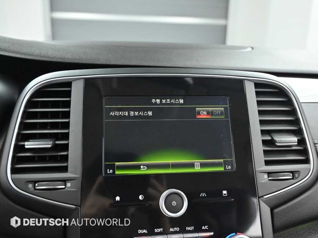 RENAULT SM6 — photo 17