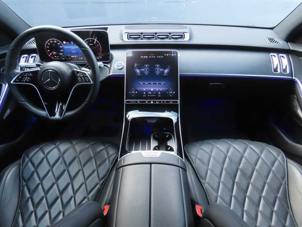 Mercedes-Benz S-Class — photo 09
