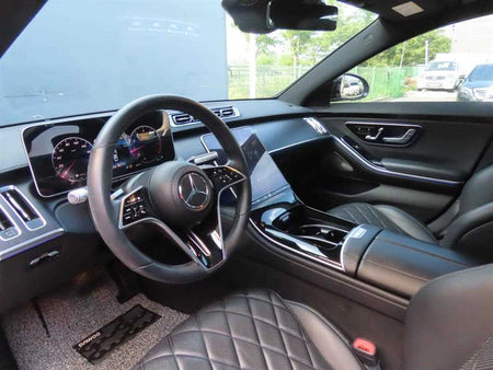 Mercedes-Benz S-Class — photo 16