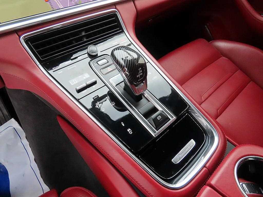 Porsche Panamera — photo 10