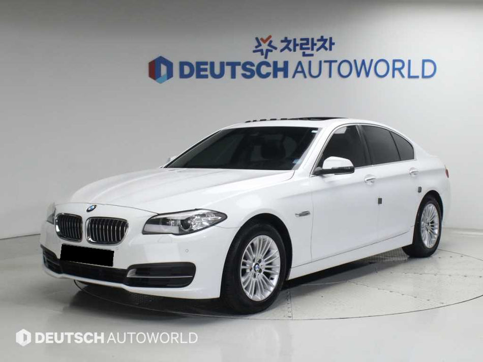BMW 5-Series — photo 01