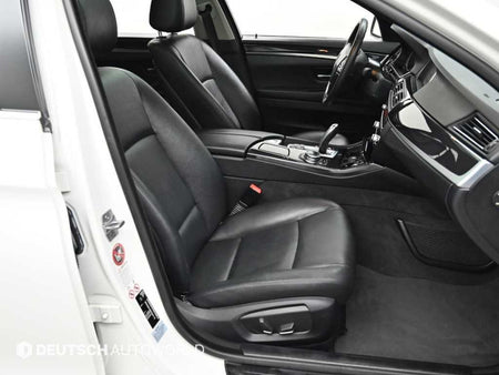 BMW 5-Series — photo 12