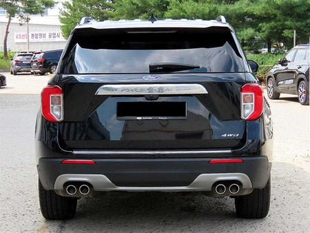 Ford Explorer — photo 04