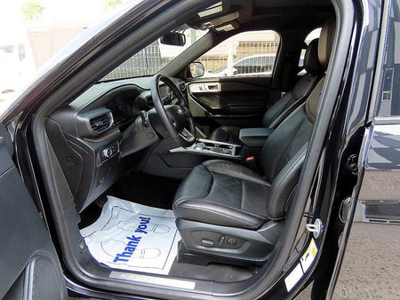 Ford Explorer — photo 05