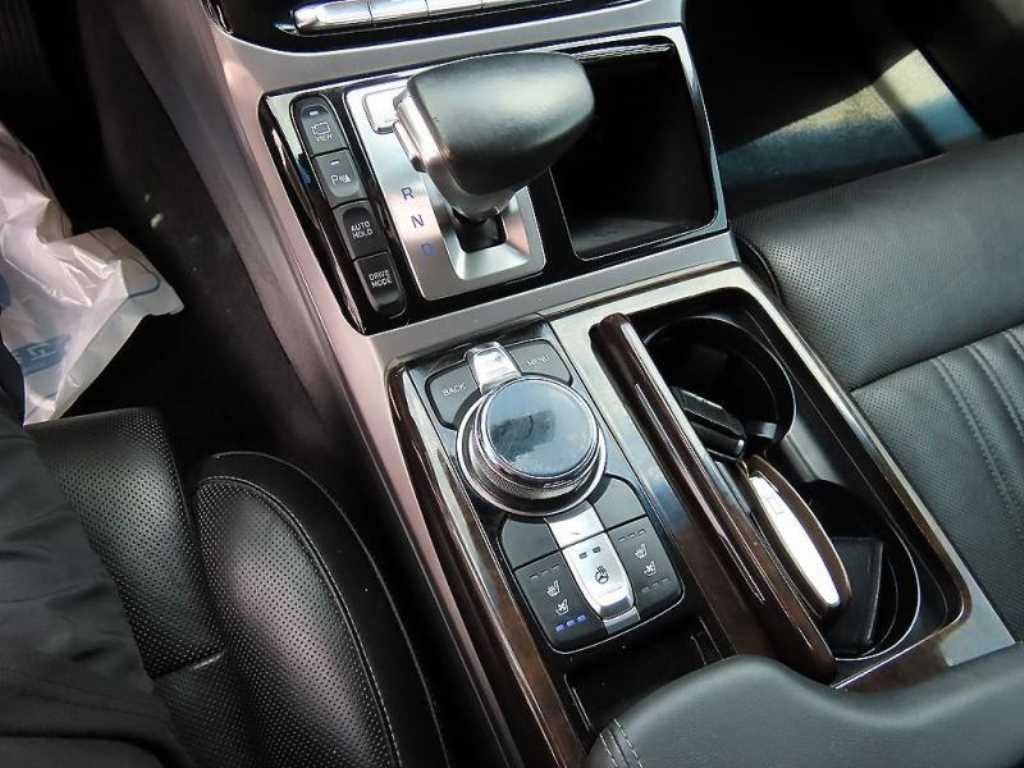 Genesis EQ900 — photo 11