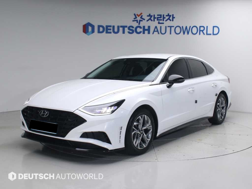 Hyundai Sonata — photo 01