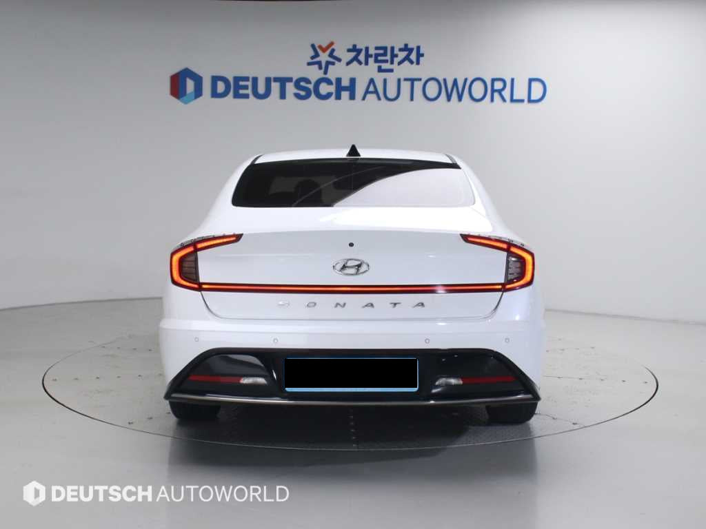Hyundai Sonata — photo 04