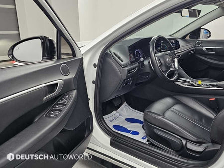 Hyundai Sonata — photo 11