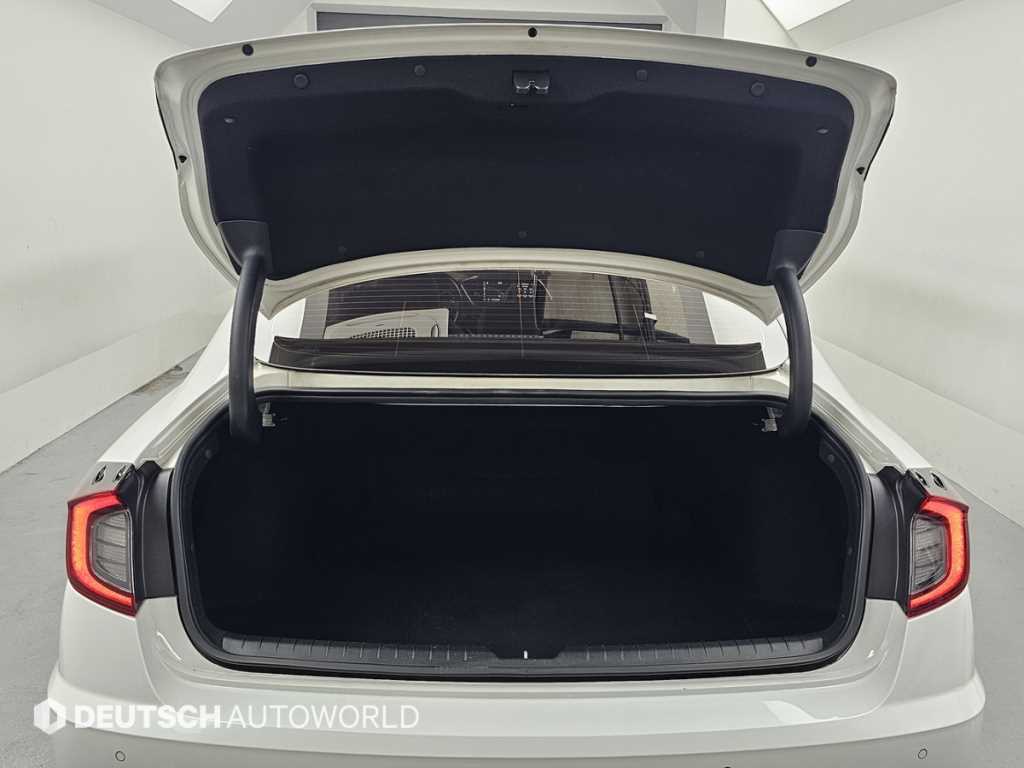 Hyundai Sonata — photo 19