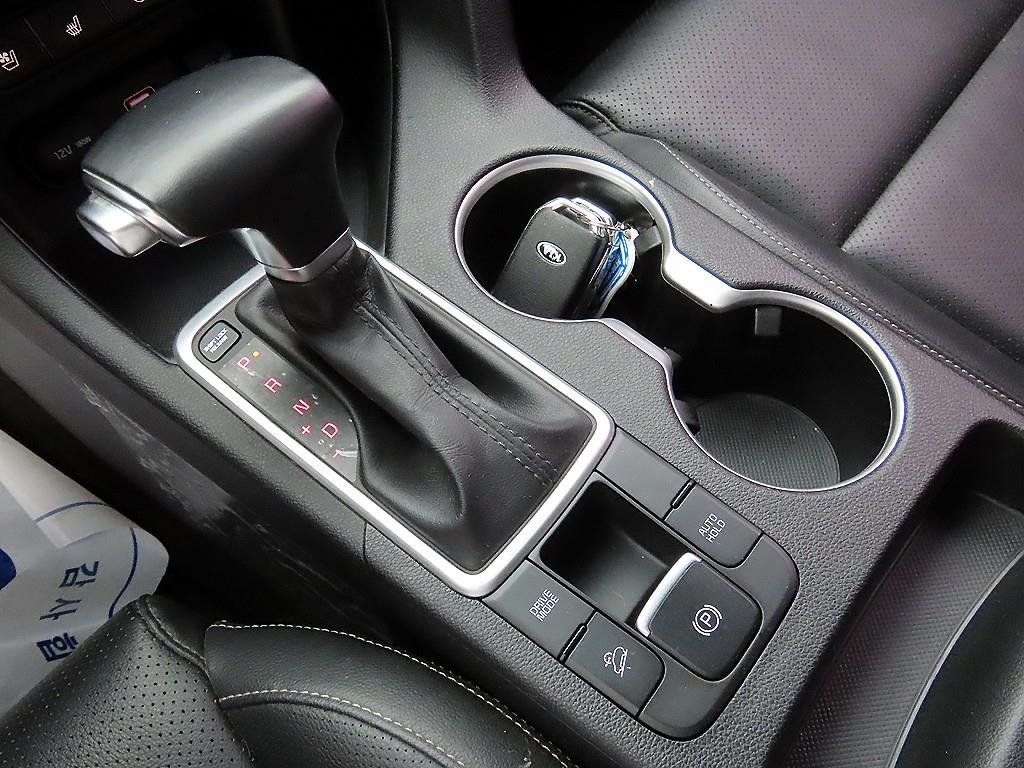 Kia Sportage — photo 10