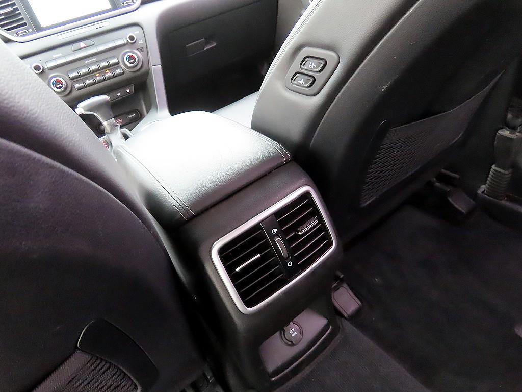 Kia Sportage — photo 17