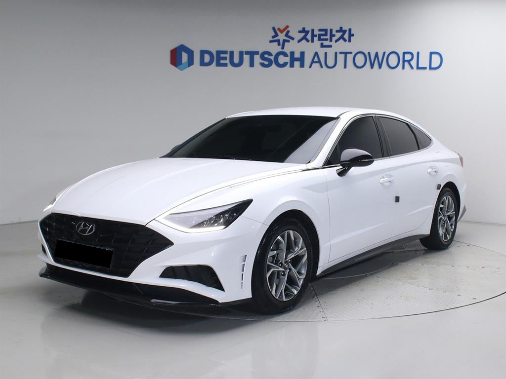 Hyundai Sonata — photo 01