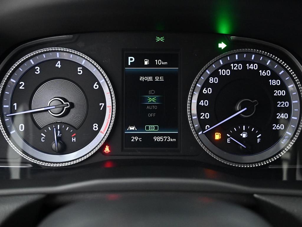 Hyundai Sonata — photo 08