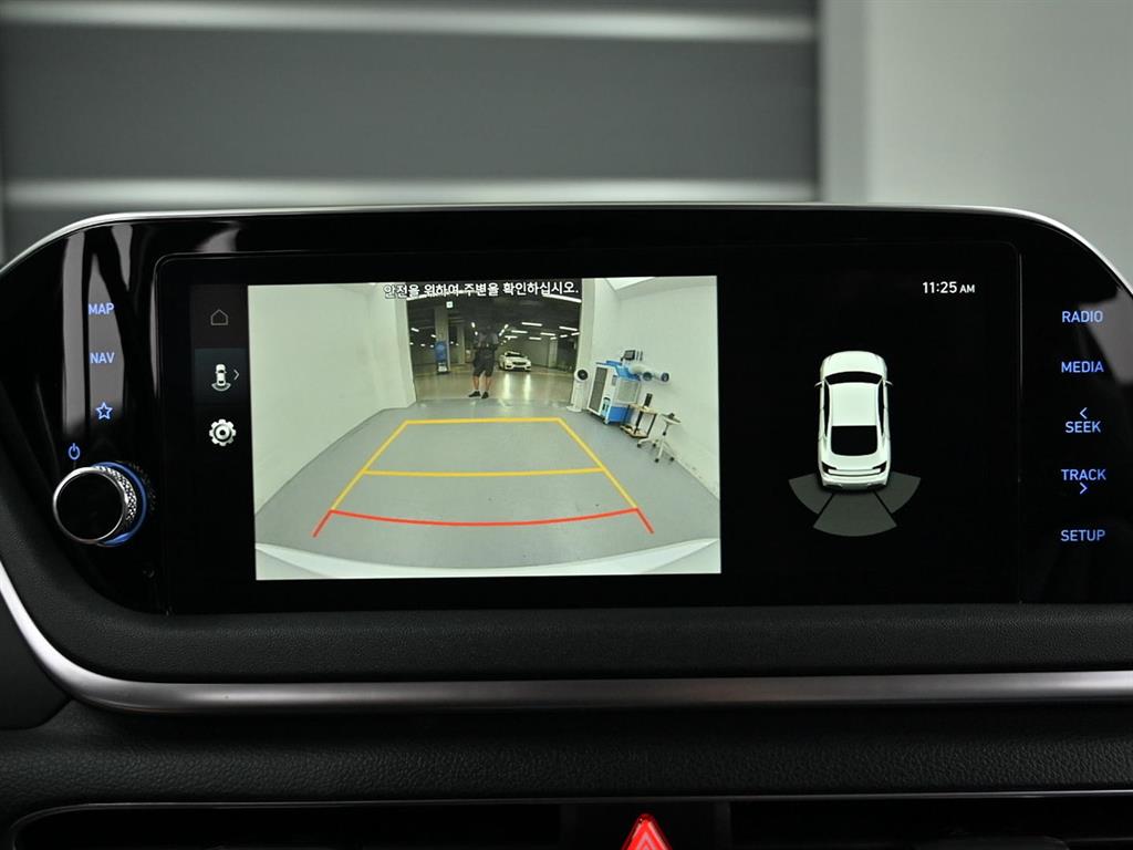 Hyundai Sonata — photo 15