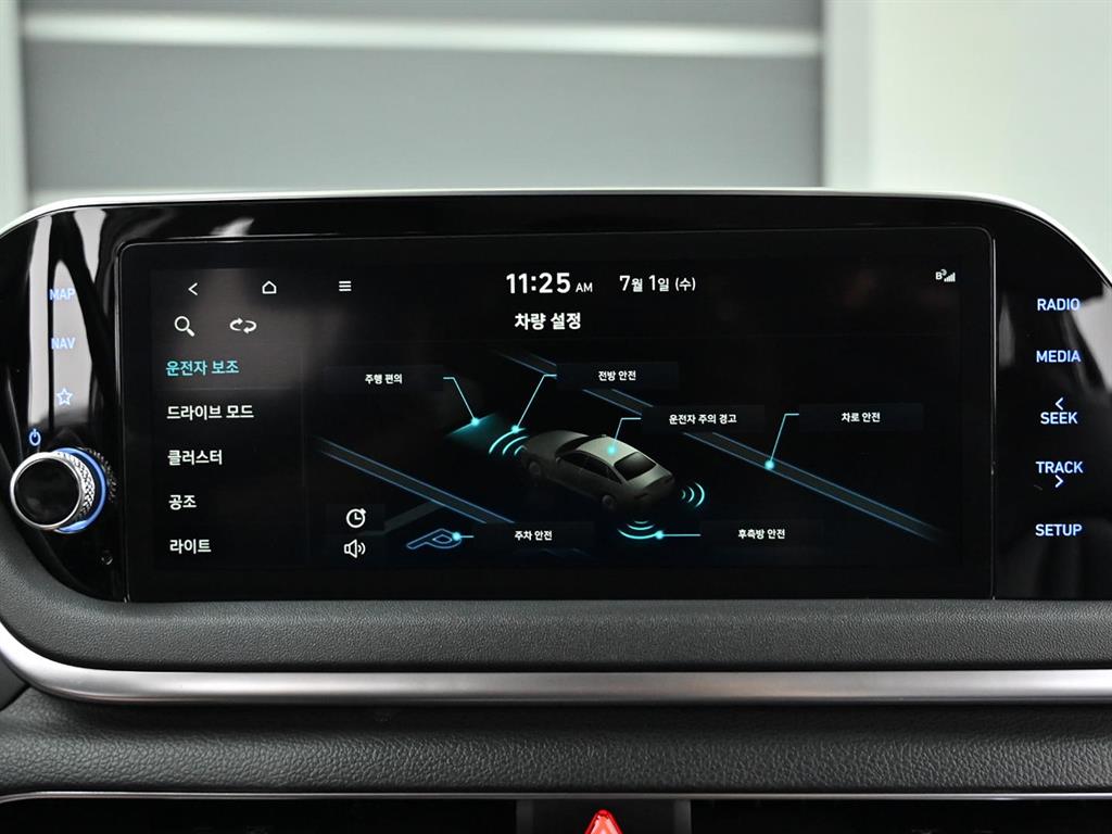 Hyundai Sonata — photo 17