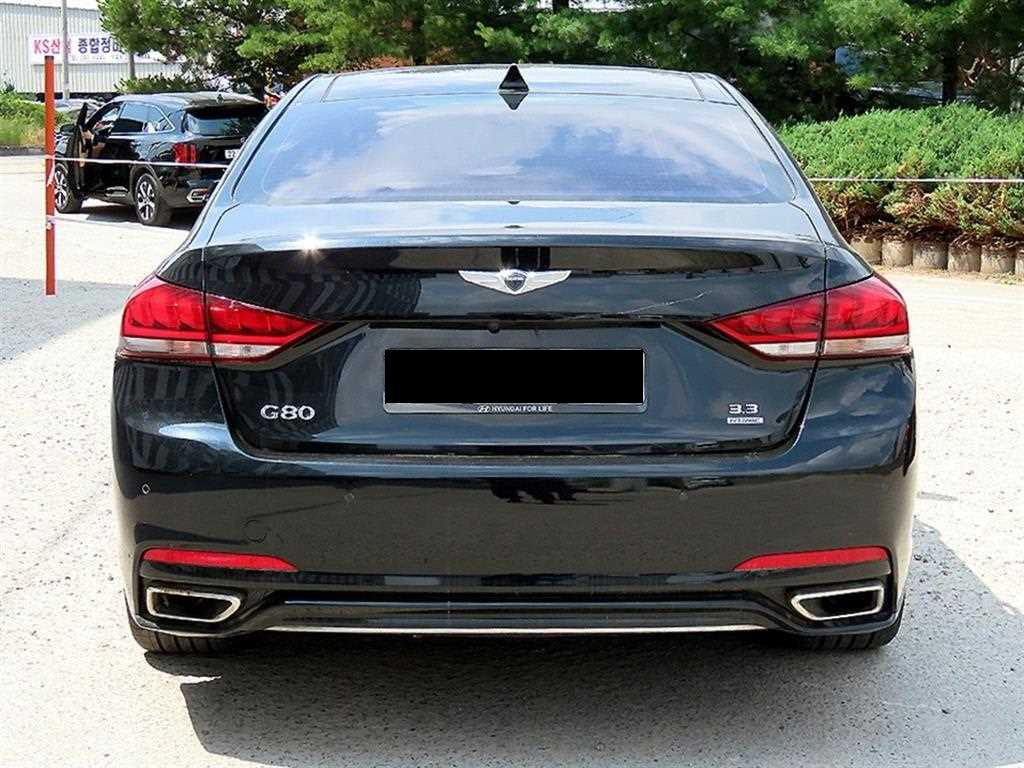 Genesis G80 — photo 04