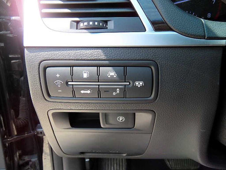 Genesis G80 — photo 13