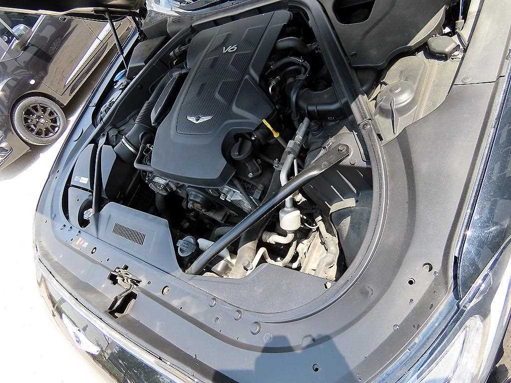 Genesis G80 — photo 19