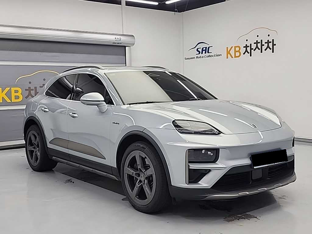 Porsche Macan — photo 04