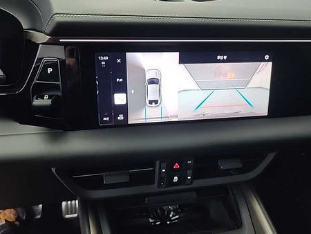 Porsche Macan — photo 10