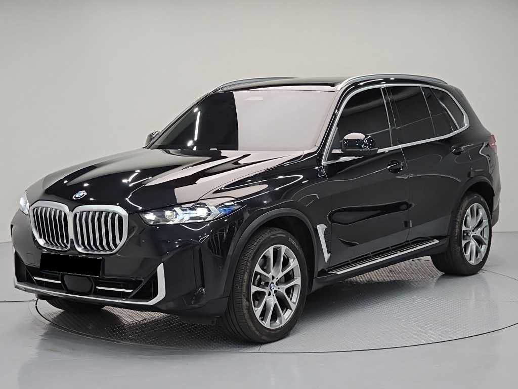 BMW X5 — photo 01