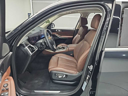 BMW X5 — photo 11