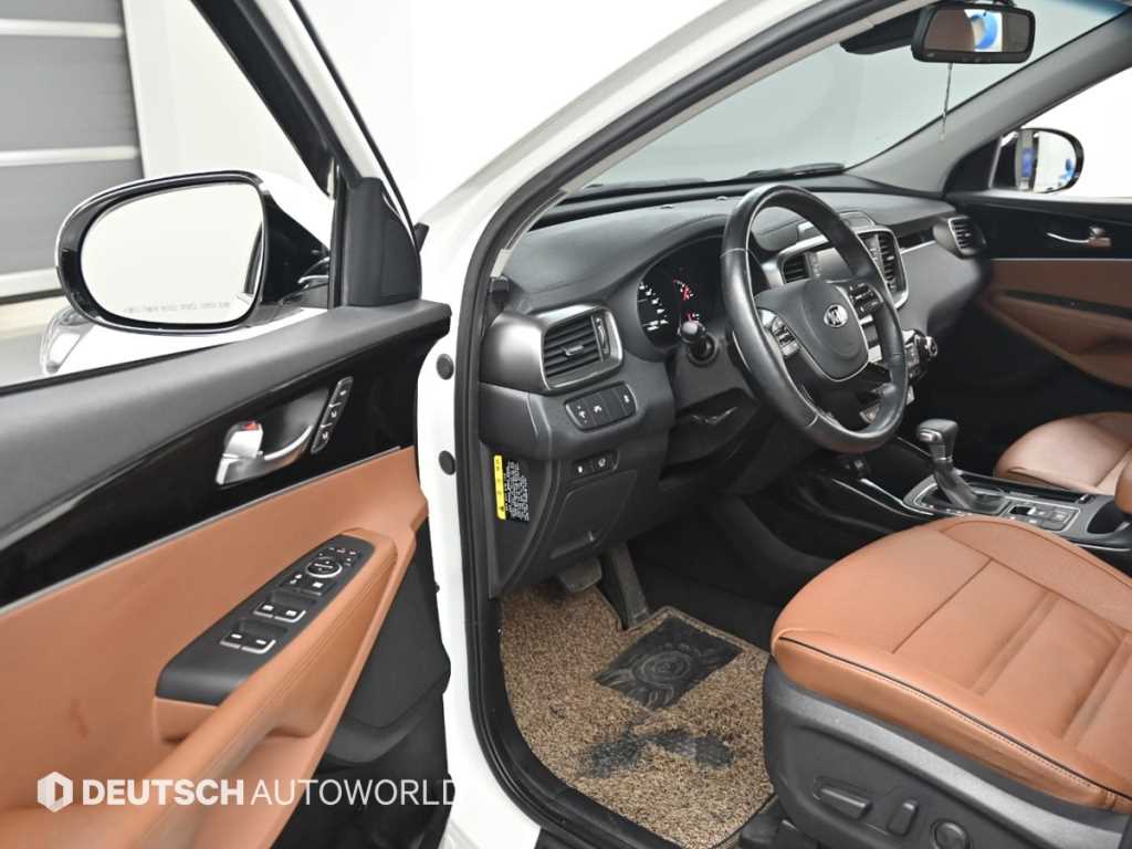 Kia Sorento — photo 11