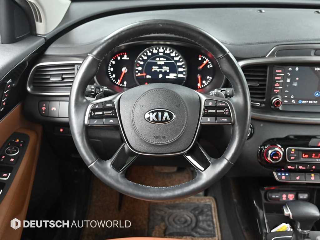 Kia Sorento — photo 13