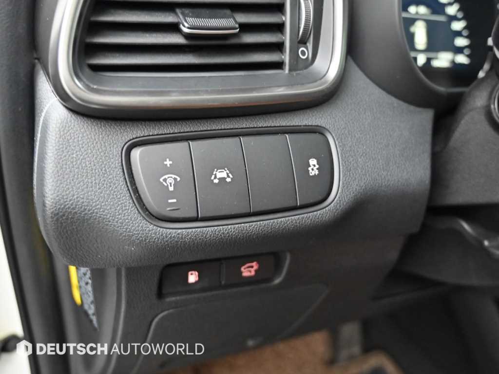 Kia Sorento — photo 17