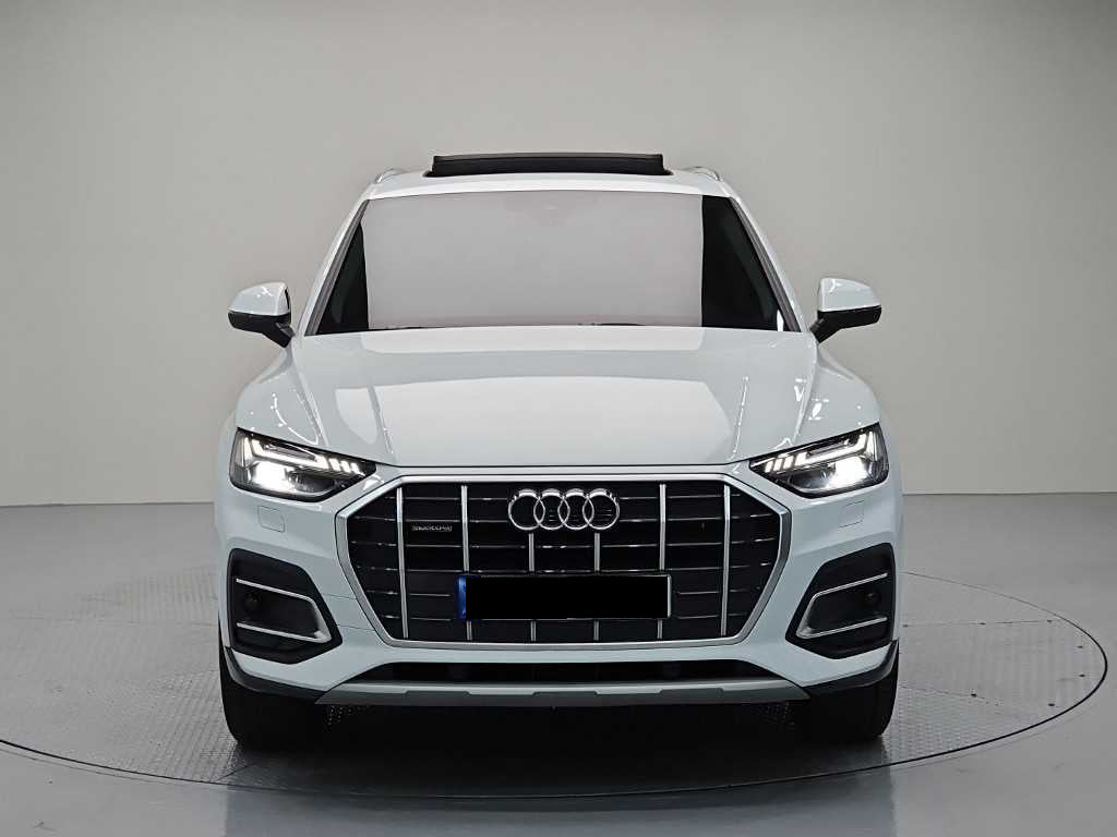 Audi Q5 — photo 02