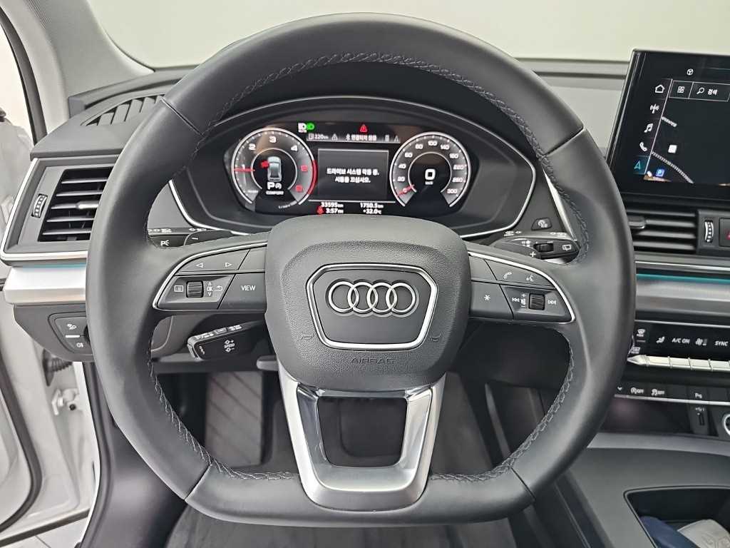 Audi Q5 — photo 09