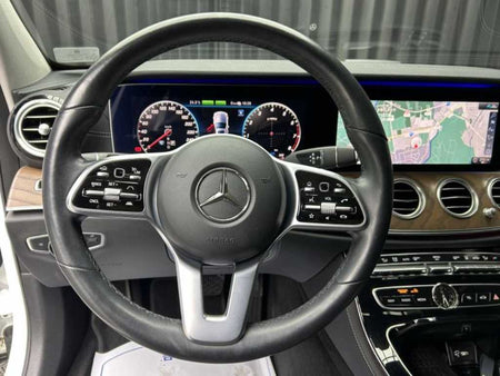 Mercedes-Benz E-Class — photo 13