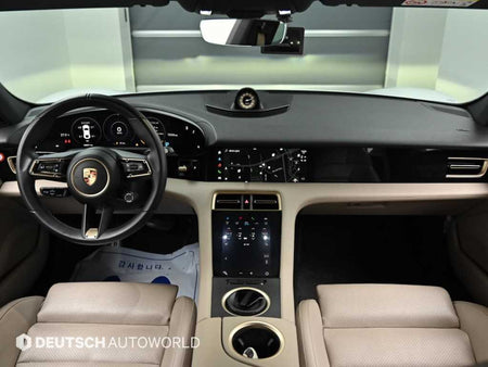 Porsche Taycan — photo 07