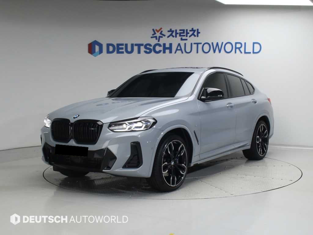 BMW X4 — photo 01