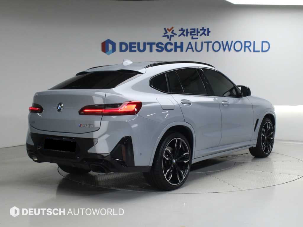 BMW X4 — photo 02