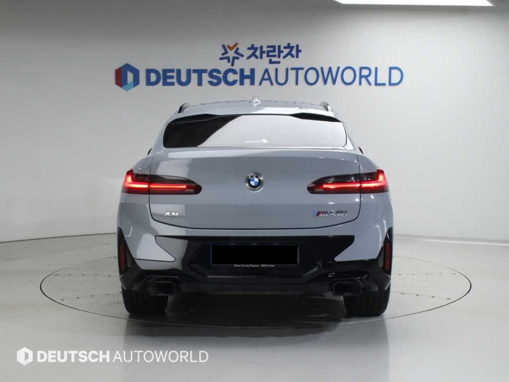 BMW X4 — photo 04