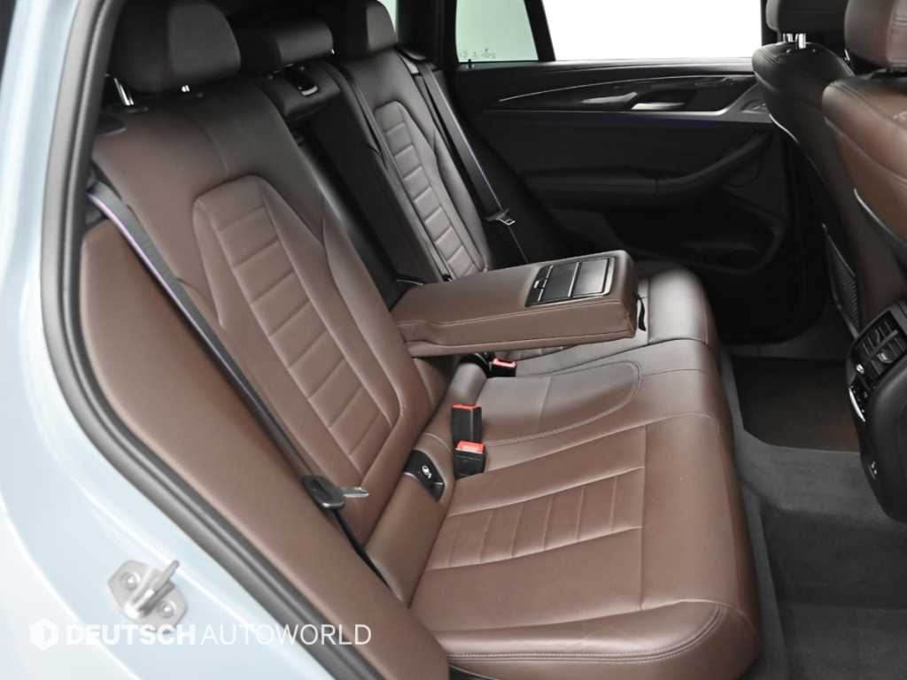 BMW X4 — photo 12