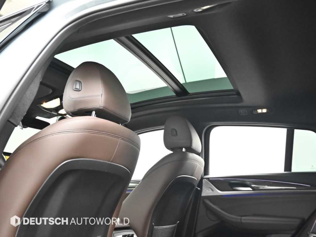 BMW X4 — photo 18