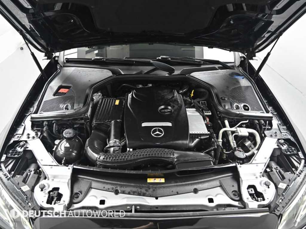 Mercedes-Benz E-Class — photo 06