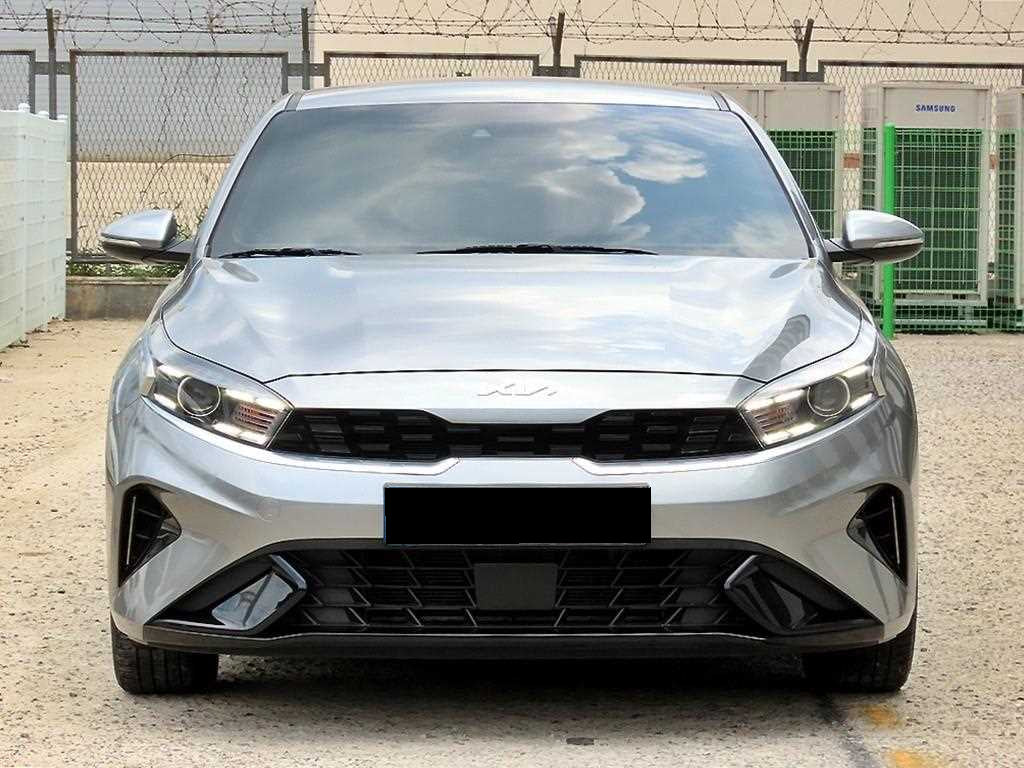 Kia K3 — photo 01