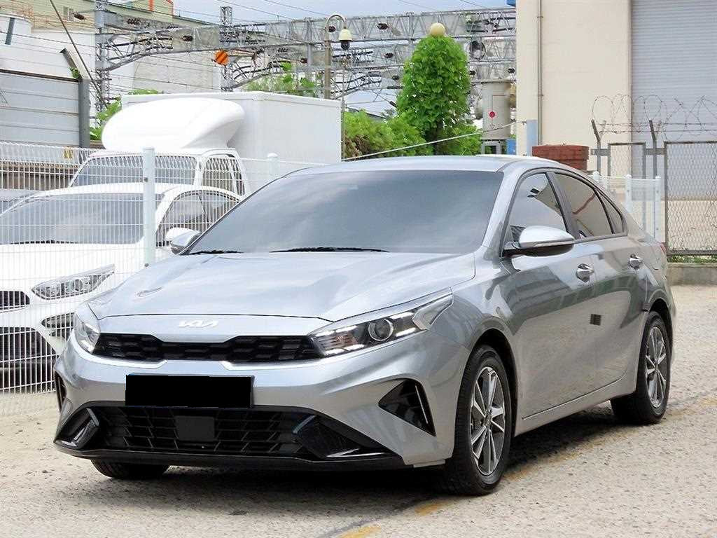 Kia K3 — photo 02