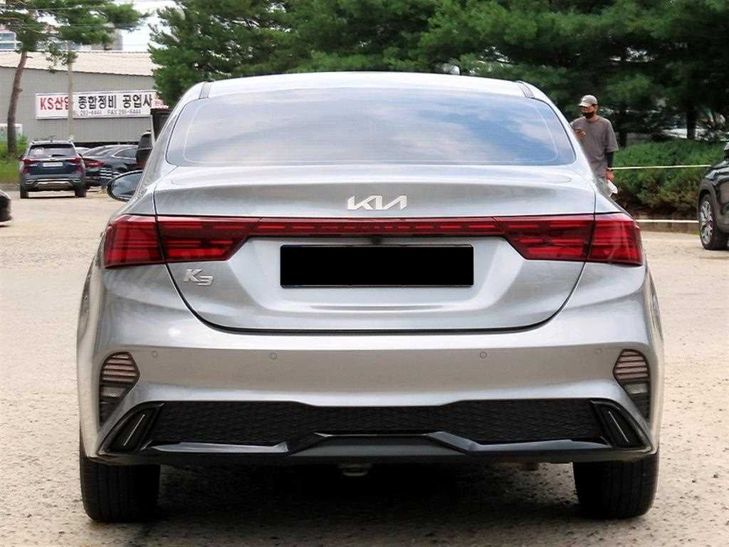 Kia K3 — photo 04