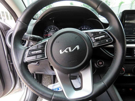 Kia K3 — photo 08