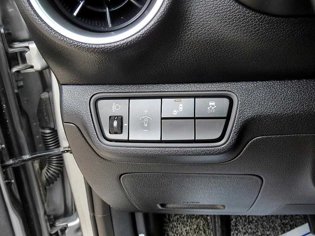 Kia K3 — photo 12