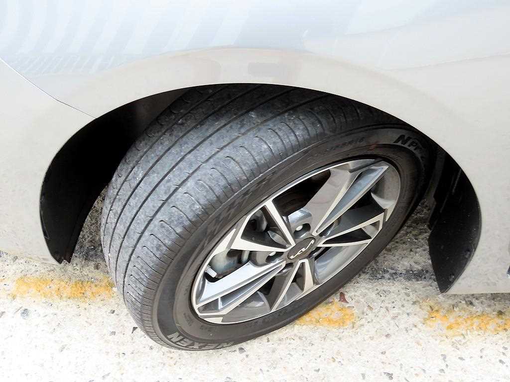 Kia K3 — photo 18