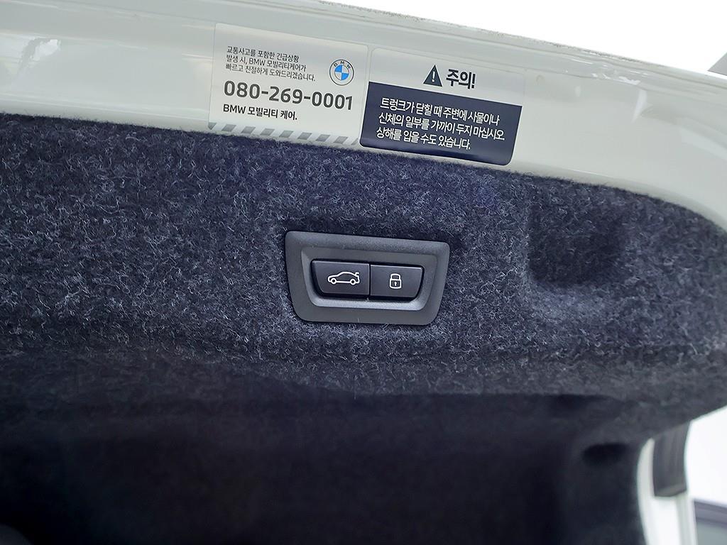 BMW 5-Series — photo 17